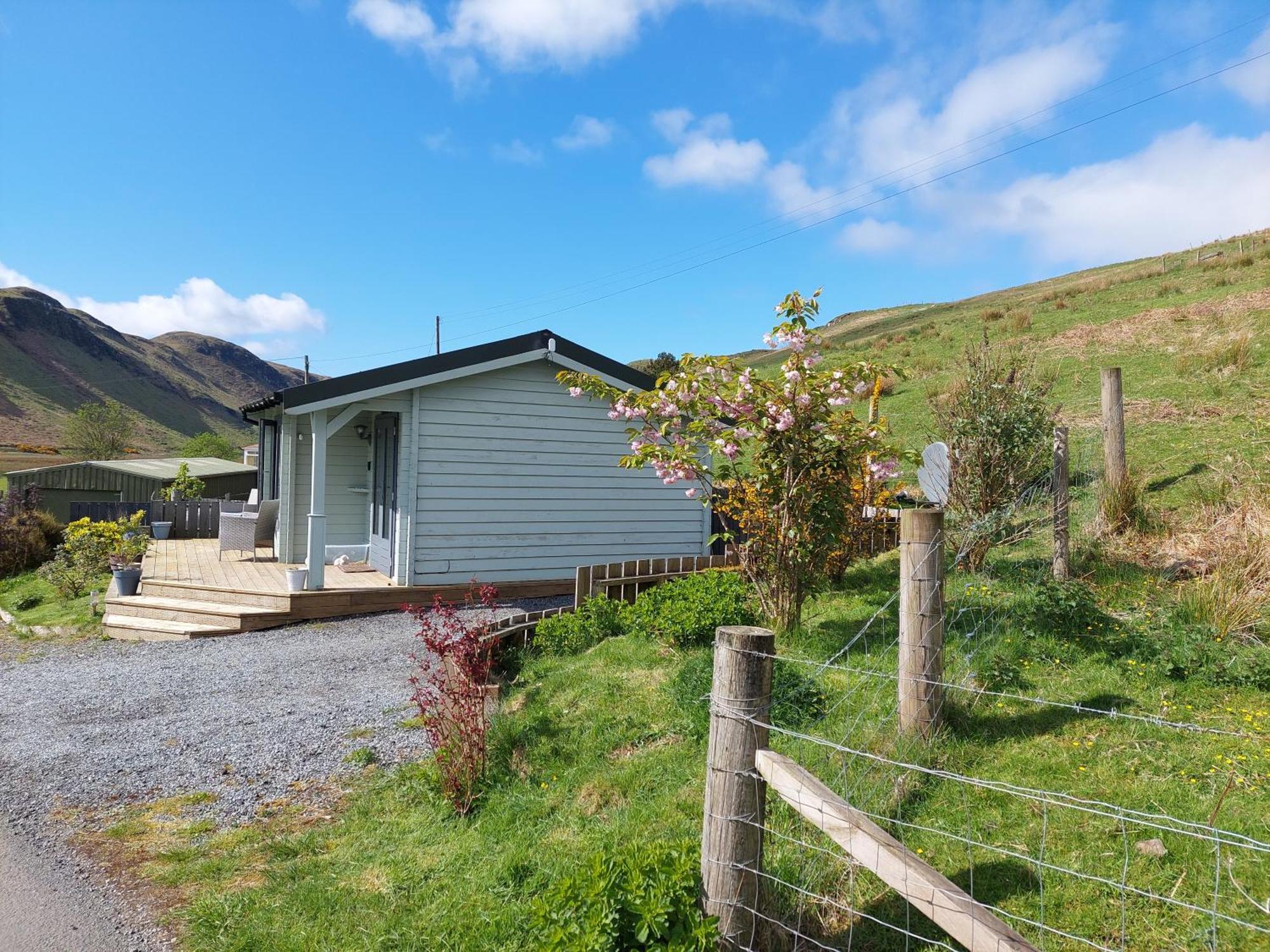 Crofters Cabin Bracadale Экстерьер фото