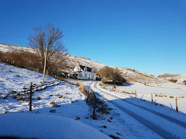 Crofters Cabin Bracadale Экстерьер фото